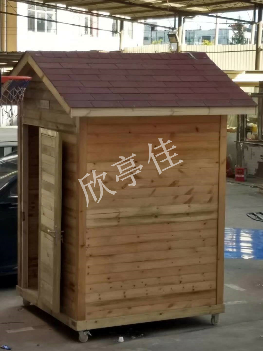 防腐木崗亭