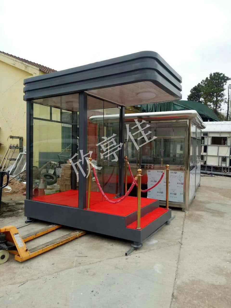 站臺崗亭