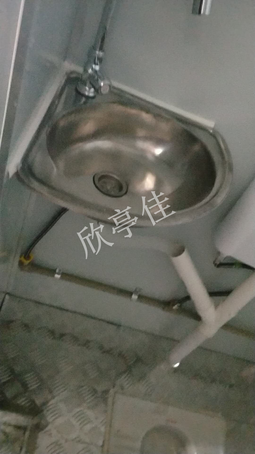  簡易移動廁所